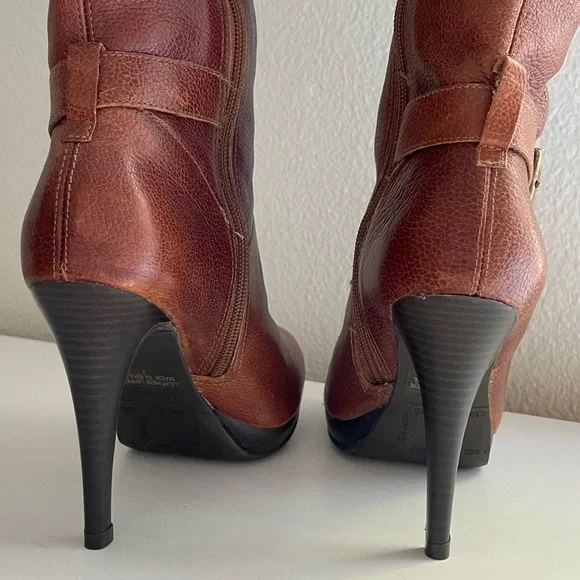 High heeled boots used but like new boots👌😍 - Picture 8 of 13